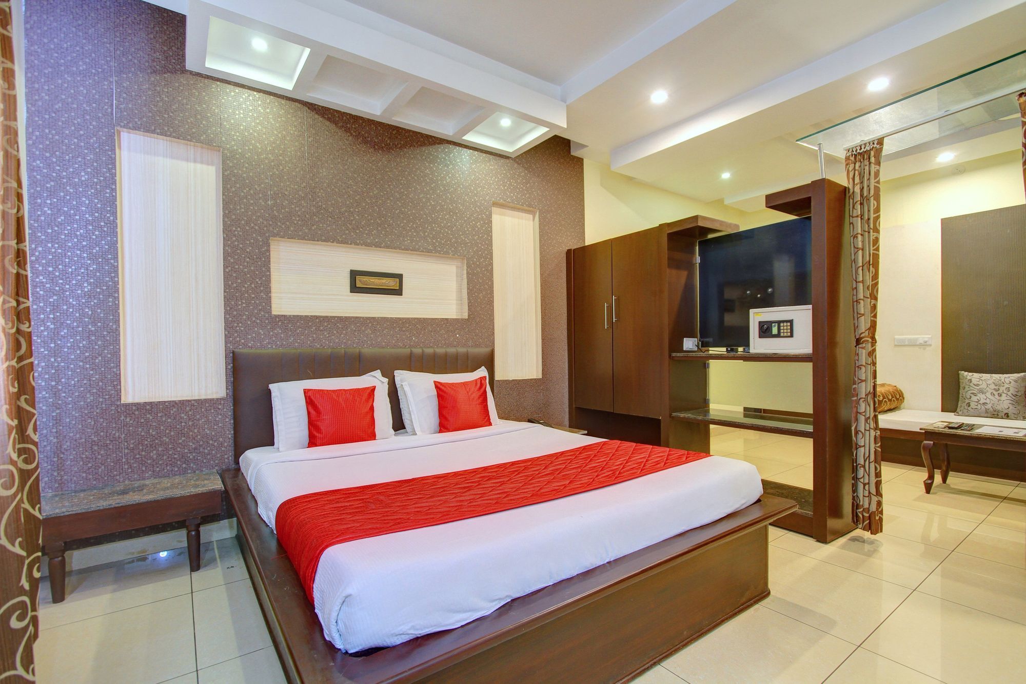 Oyo 4895 Abi Krishna Hotell Pondicherry Exteriör bild