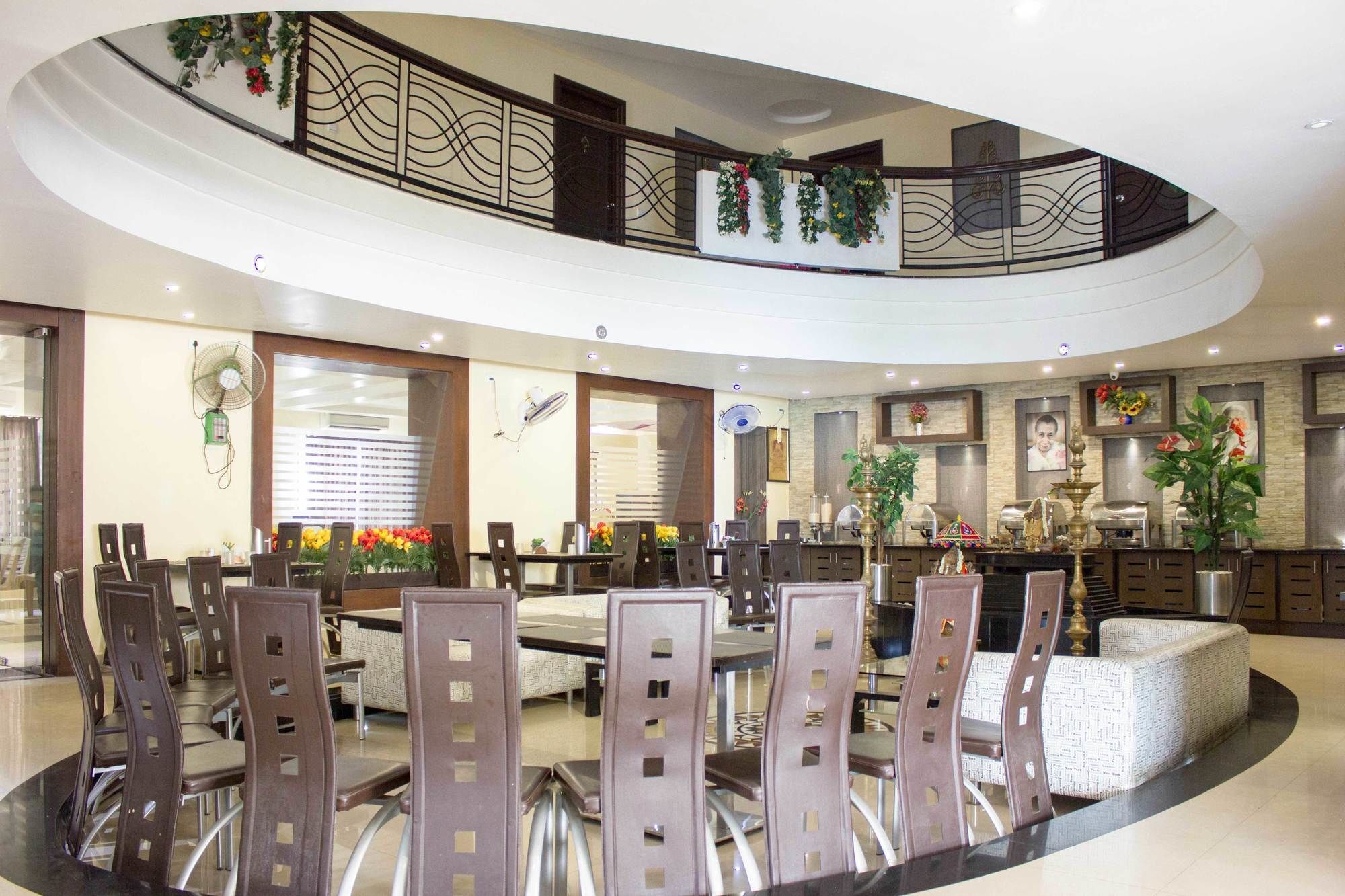 Oyo 4895 Abi Krishna Hotell Pondicherry Exteriör bild